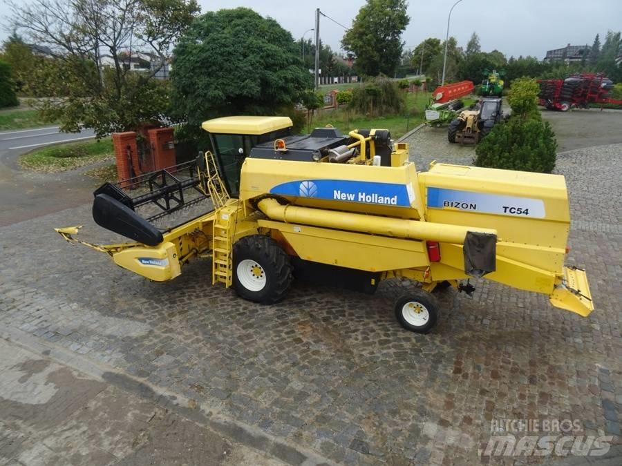 New Holland TC 54 Kombajni