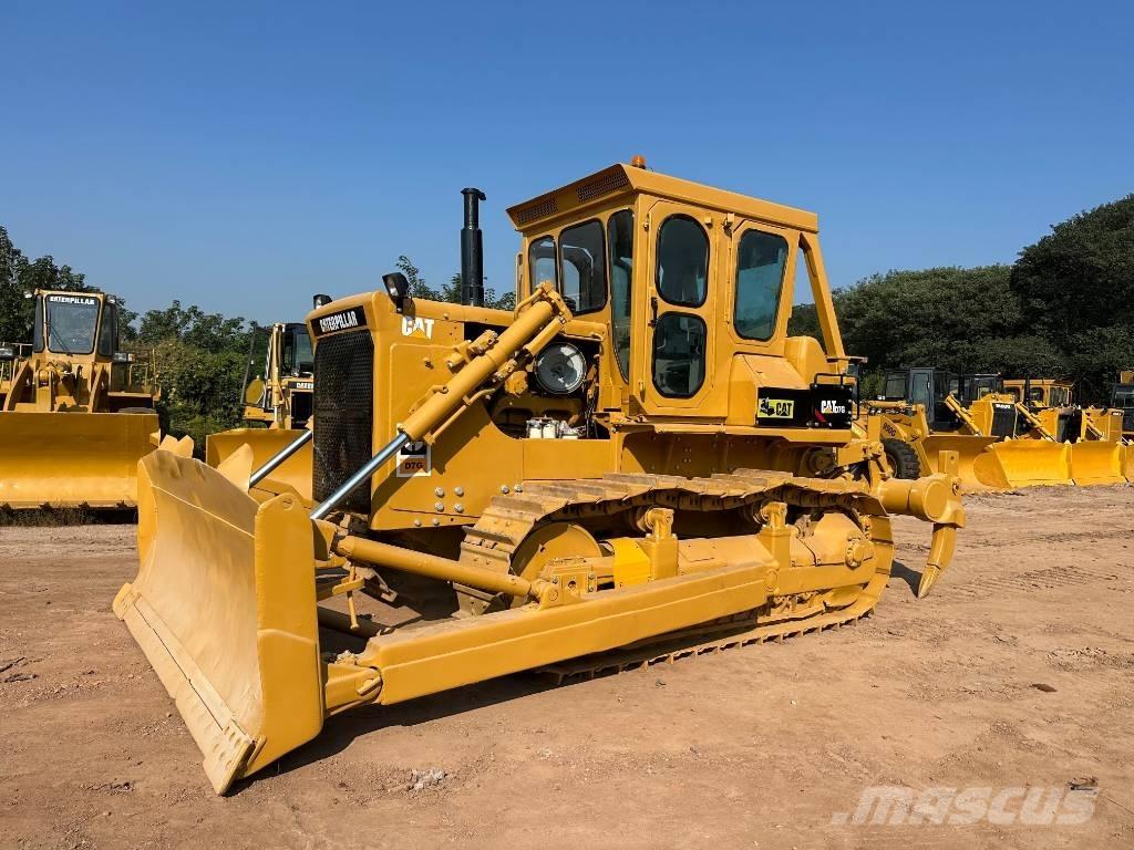 CAT D7G Buldožeri gusjeničari