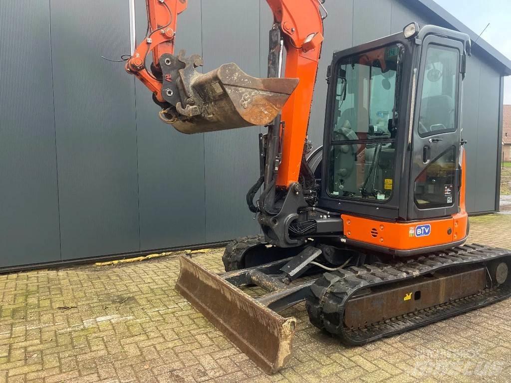 Hitachi U55-5a Mini bageri <7t