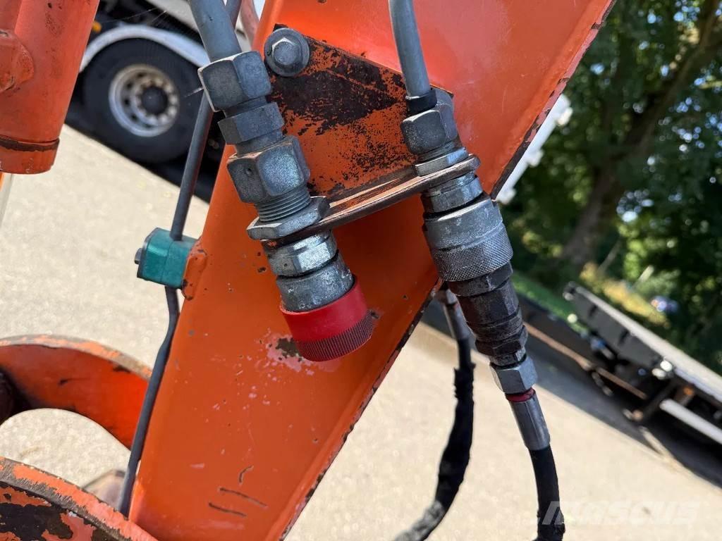 Hitachi ZX30U Mini bageri <7t