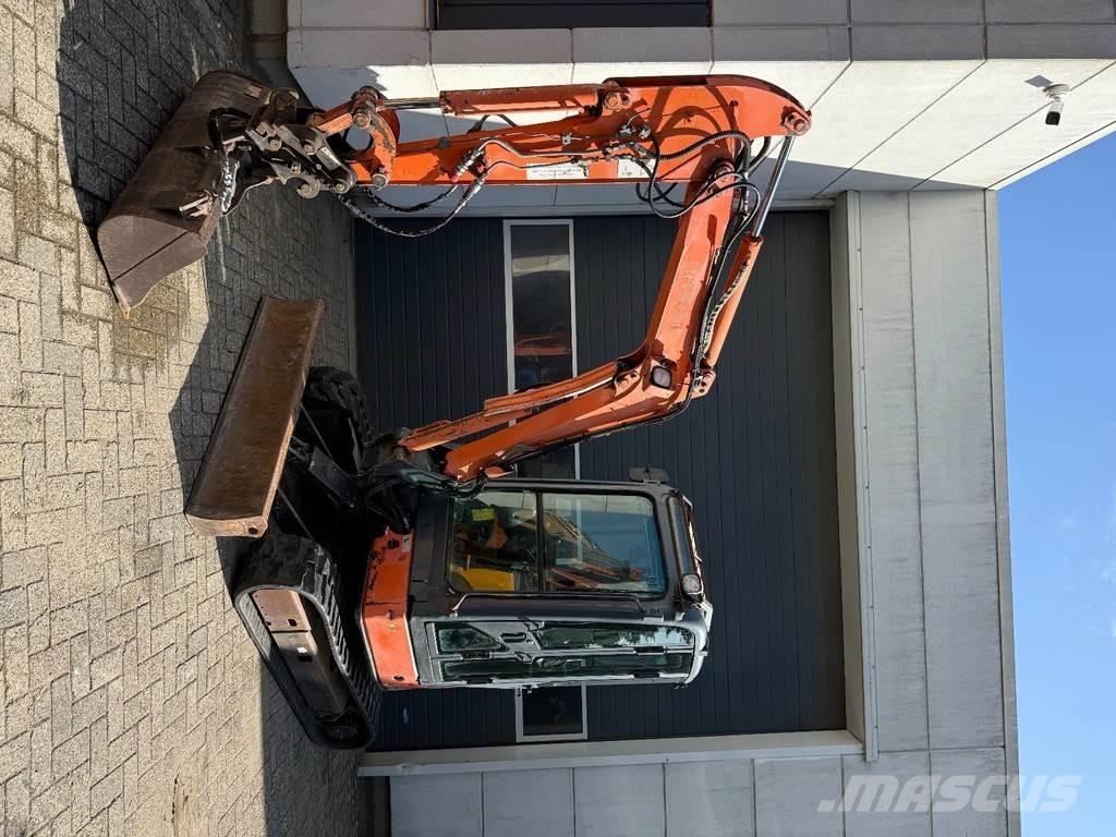 Hitachi ZX30U Mini bageri <7t
