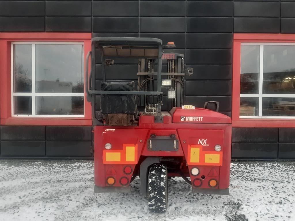 Moffett M5 25.3 Dizelski viličari