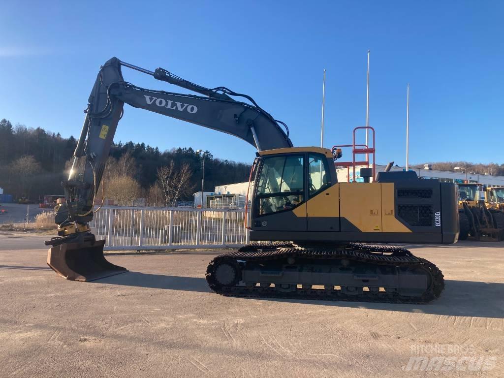 Volvo EC 220 E Bageri gusjeničari