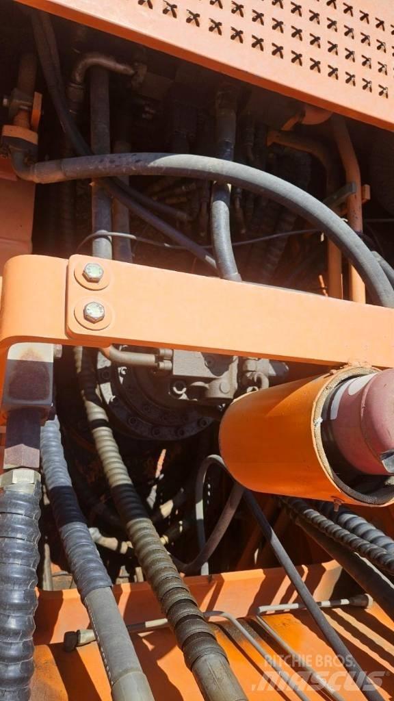 Doosan DX 300 LC Bageri gusjeničari