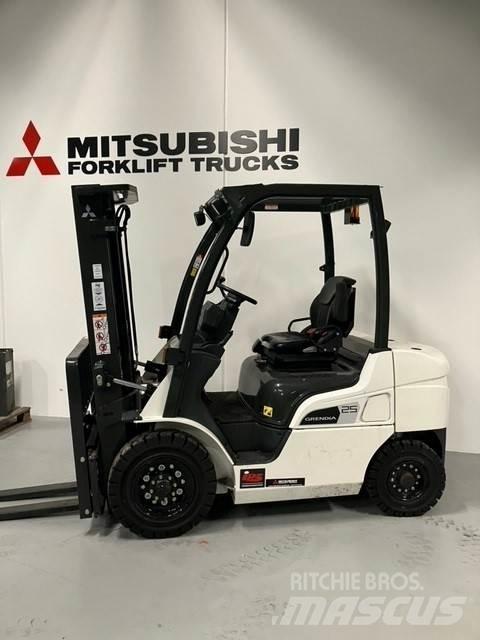 Mitsubishi FD25N3 Dizelski viličari