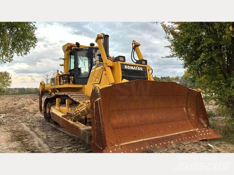 Komatsu D155AX-5 Buldožeri gusjeničari