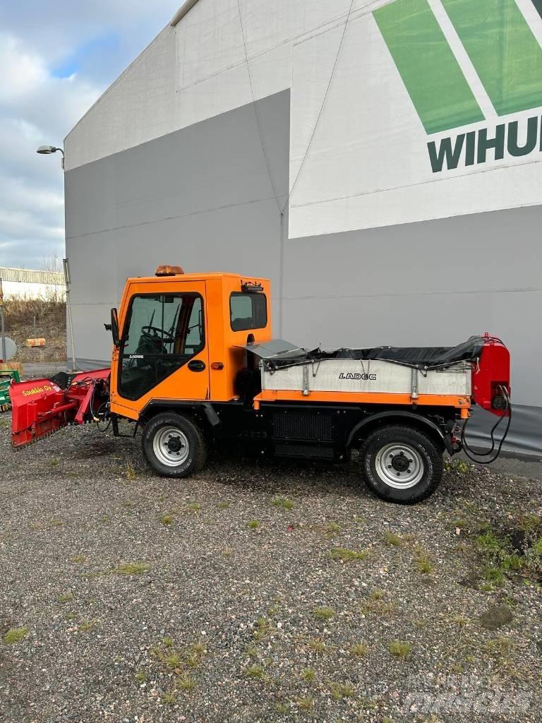 Ladog T1400 Kompaktni (mali) traktori