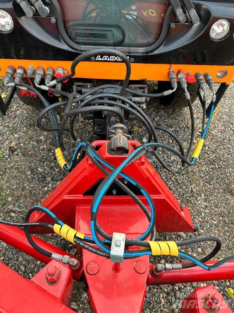 Ladog T1400 Kompaktni (mali) traktori