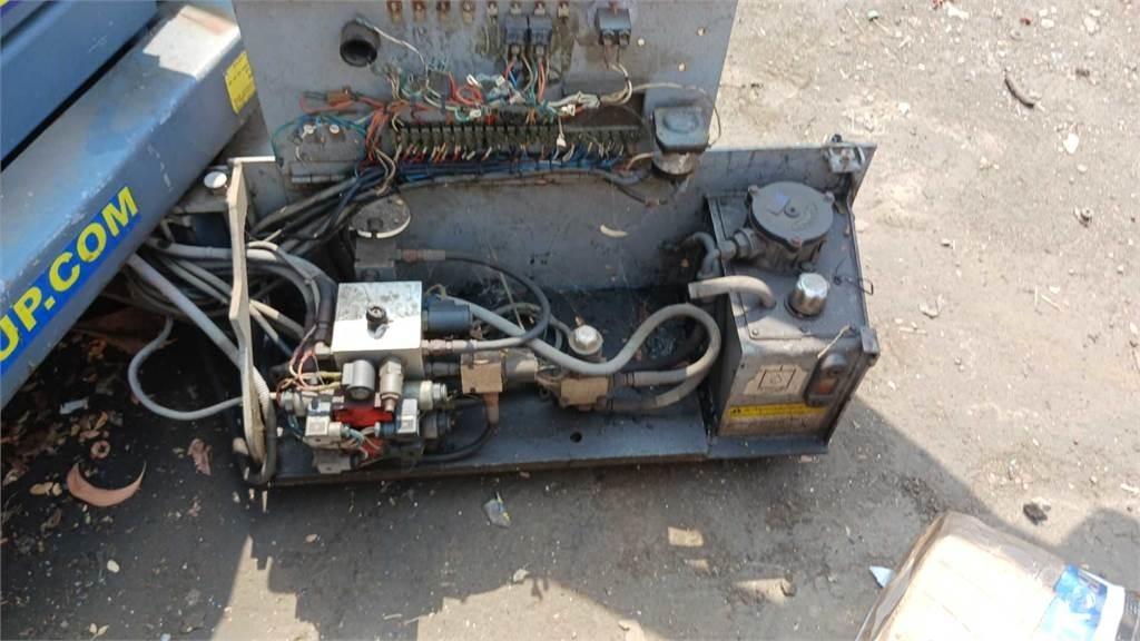 SkyJack SJIII3219 Škaraste platforme