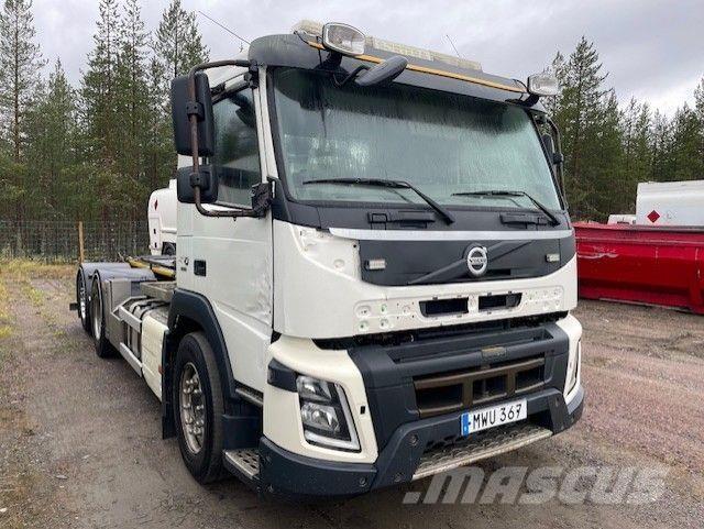 Volvo FMX 450 Rol kiper kamioni s kukama za dizanje