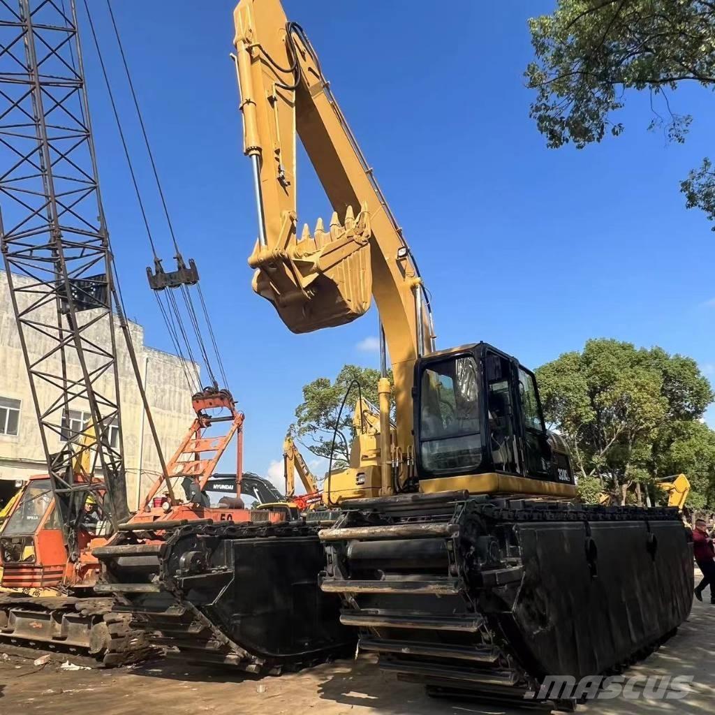 CAT 320 C Amfibijski bageri