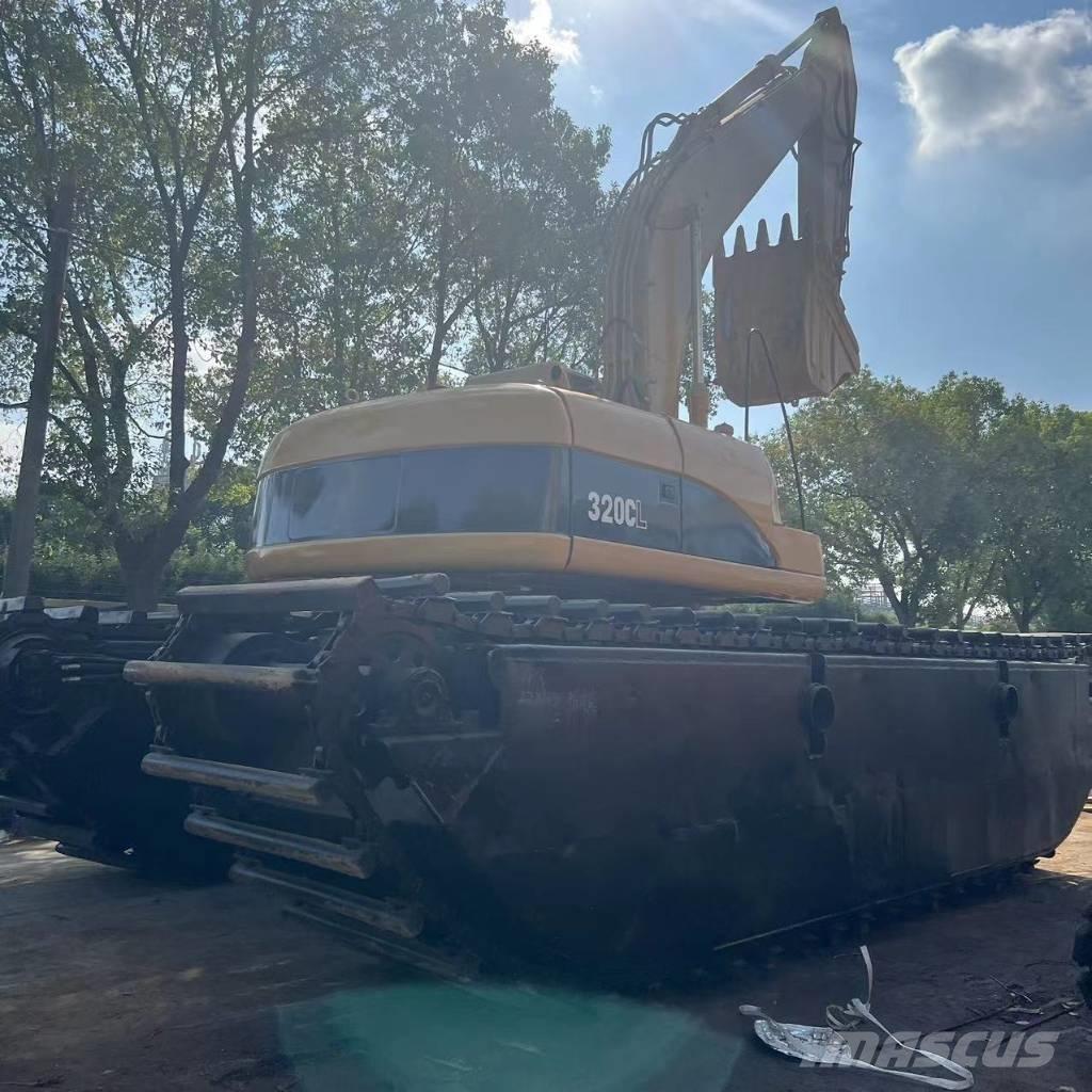 CAT 320 C Amfibijski bageri