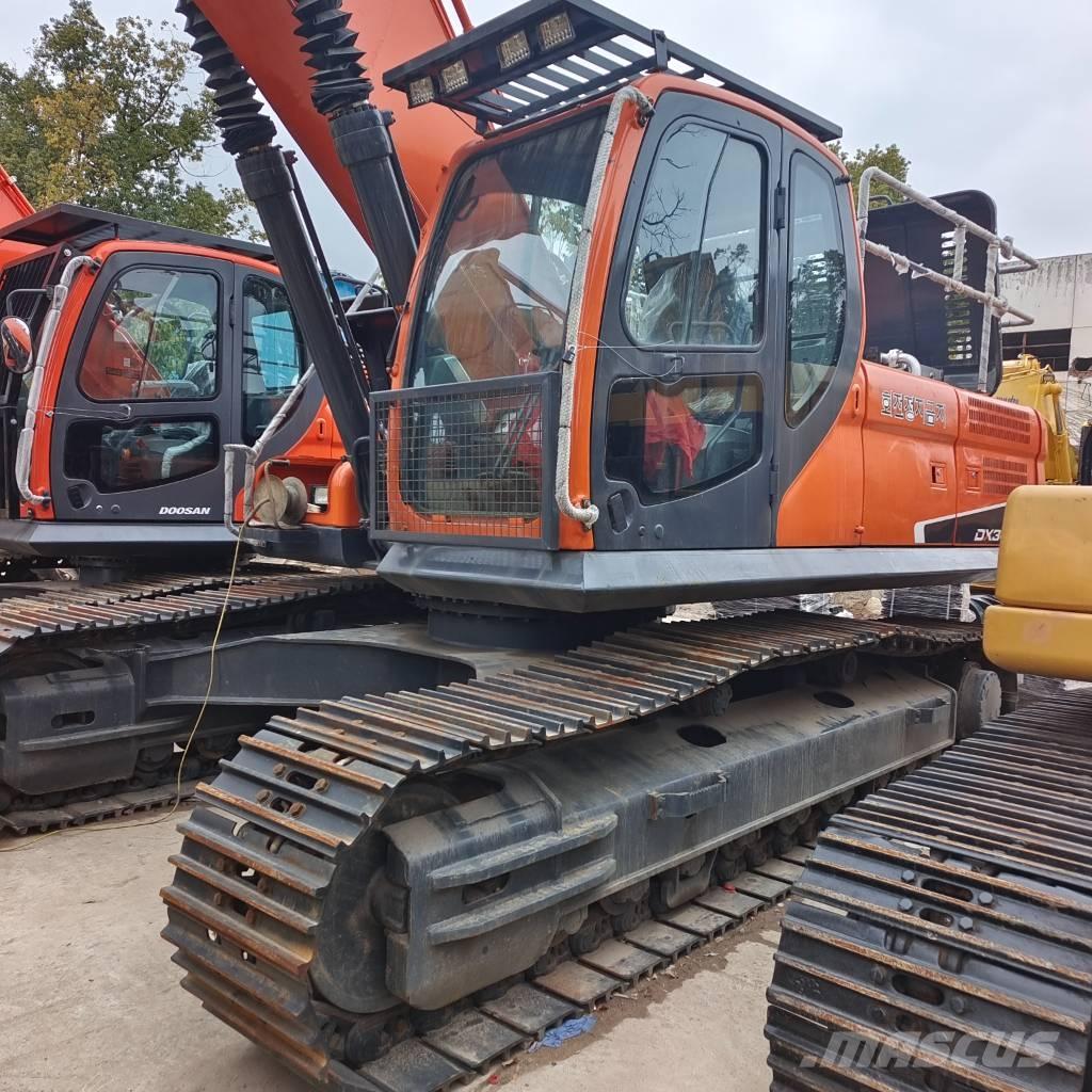 Doosan DX 300 LC Bageri gusjeničari