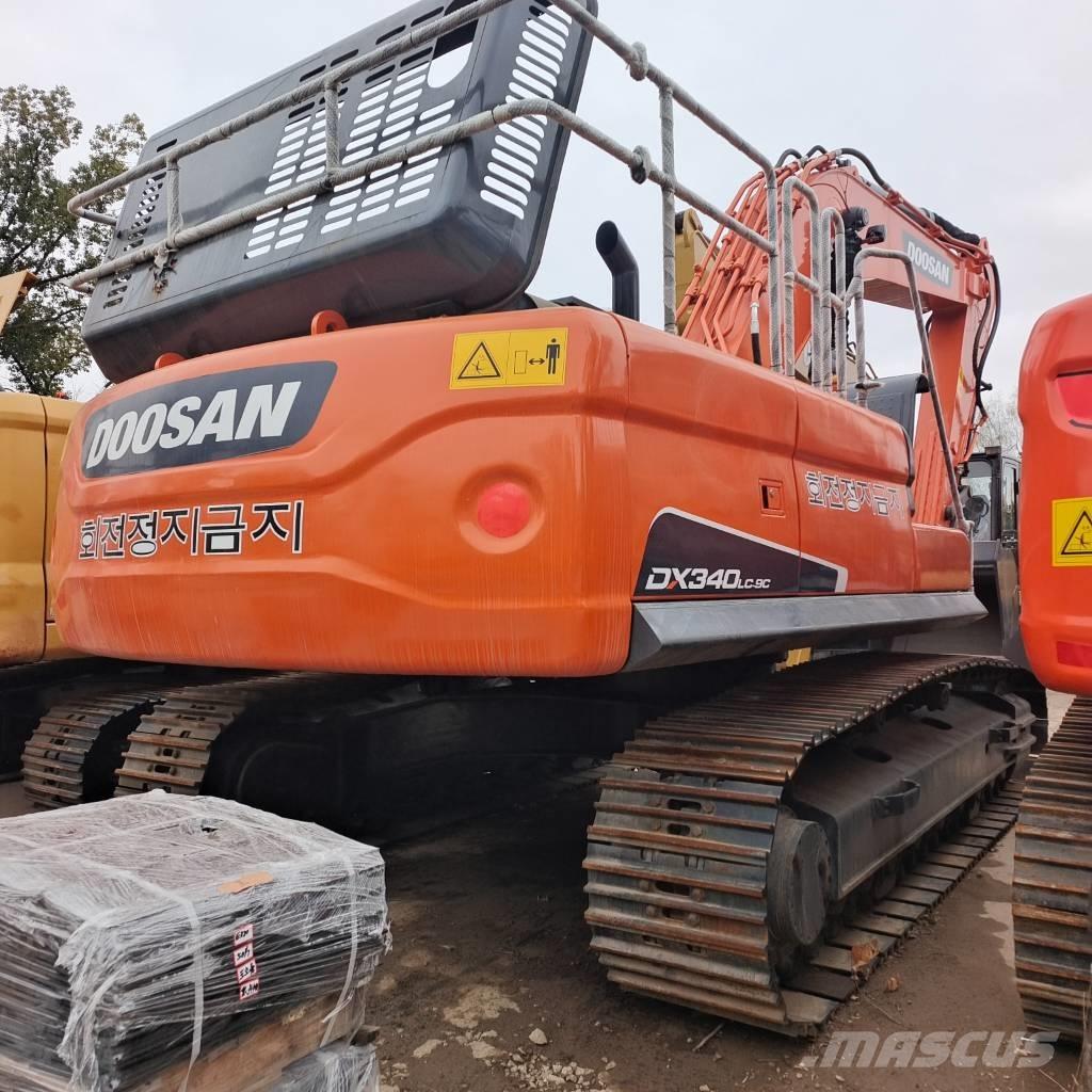 Doosan DX 300 LC Bageri gusjeničari