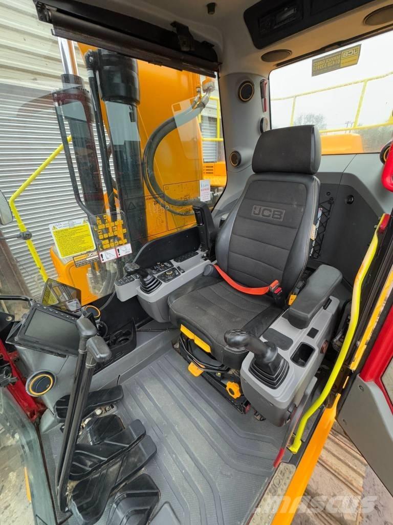 JCB 220X LC Bageri gusjeničari