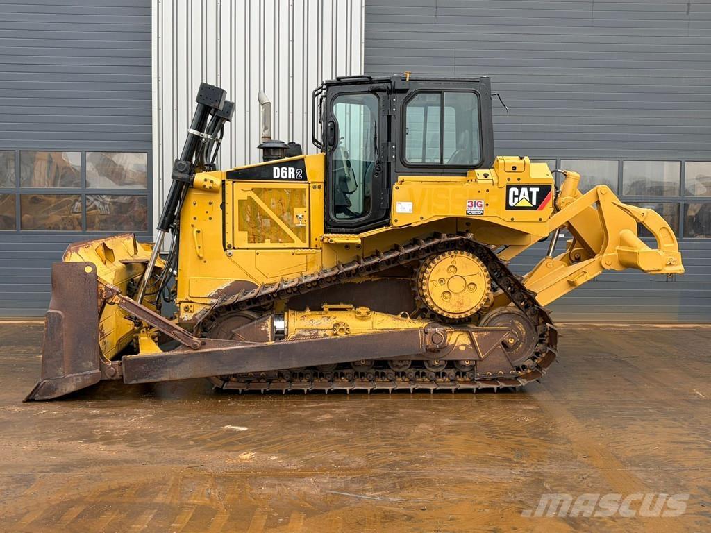 CAT D6R2 Buldožeri gusjeničari