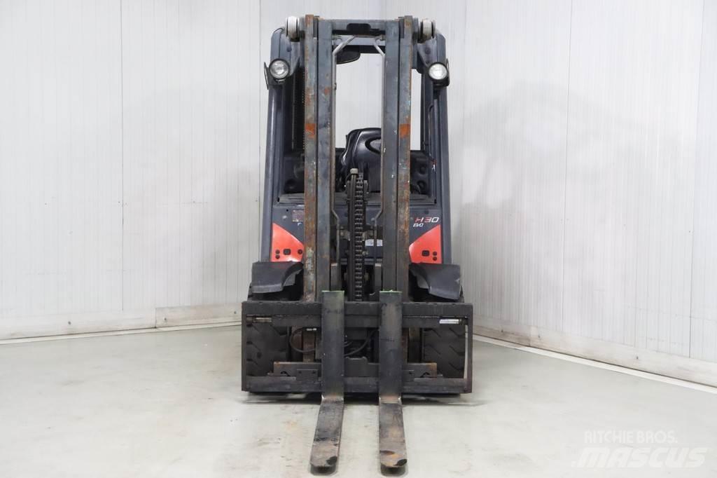 Linde H30D-02 Dizelski viličari