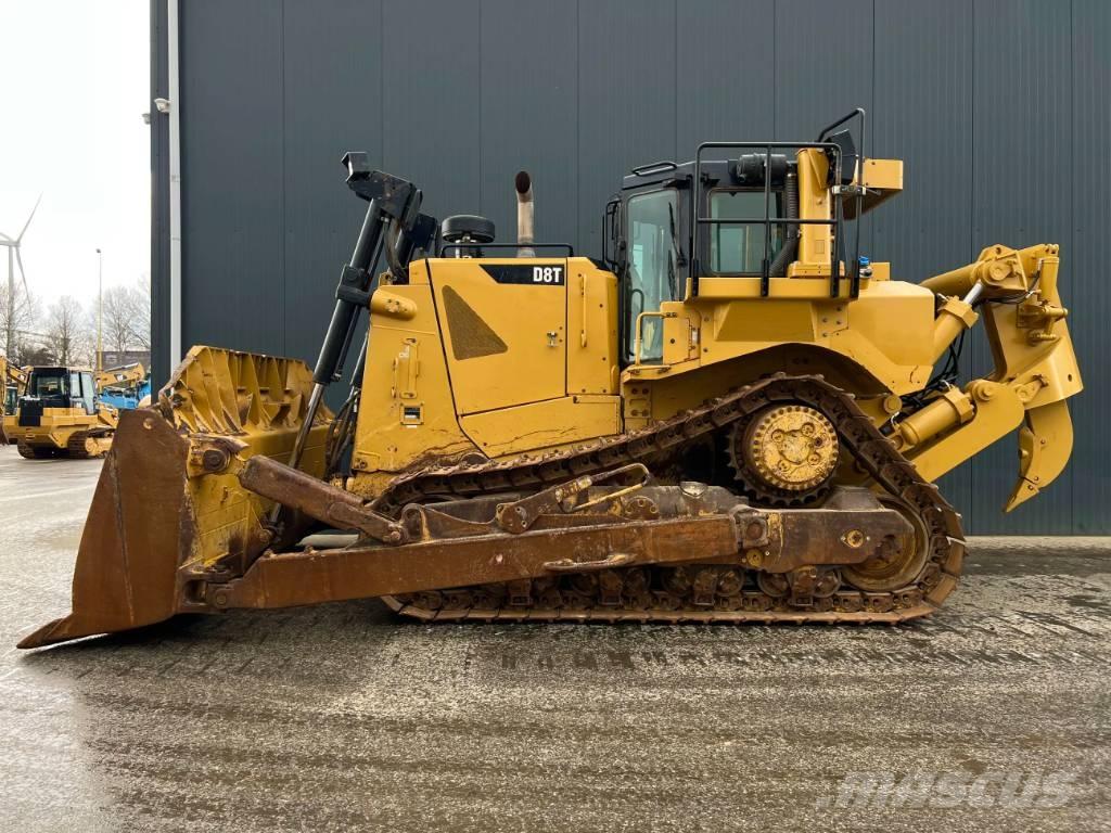 CAT D8T - CE Buldožeri gusjeničari