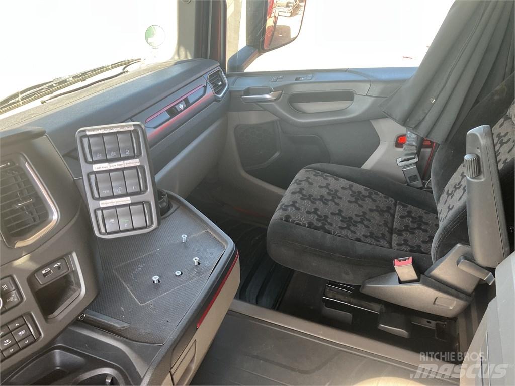 Scania R 590 Kamioni za drva