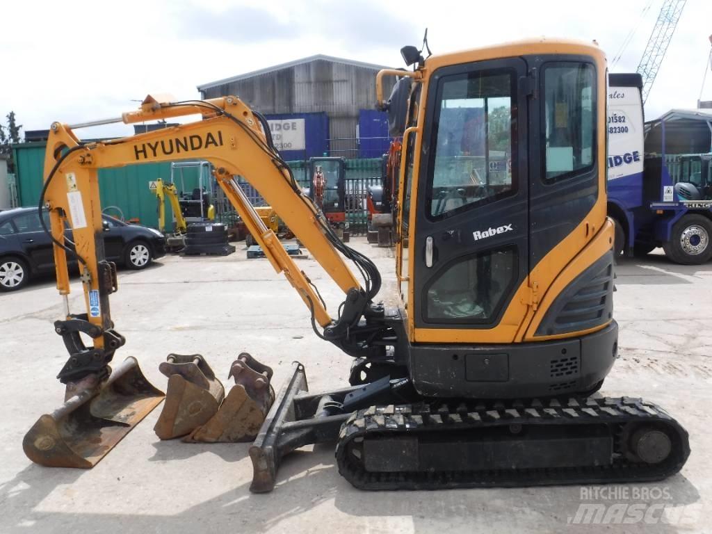 Hyundai Robex 27 Z-9 Mini bageri <7t