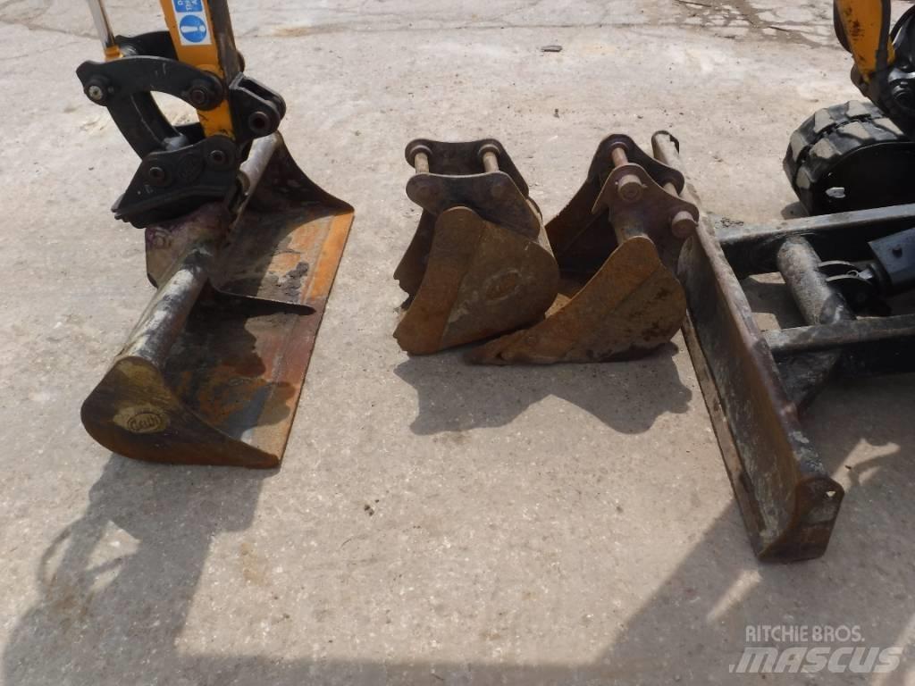 Hyundai Robex 27 Z-9 Mini bageri <7t
