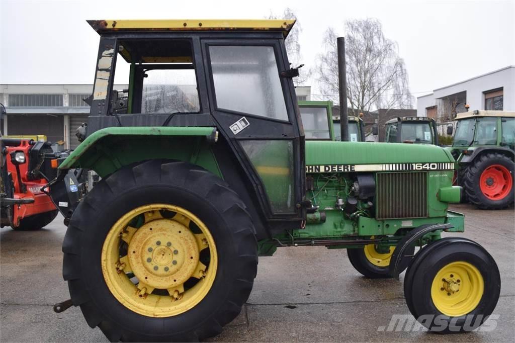 John Deere 1640 Traktori