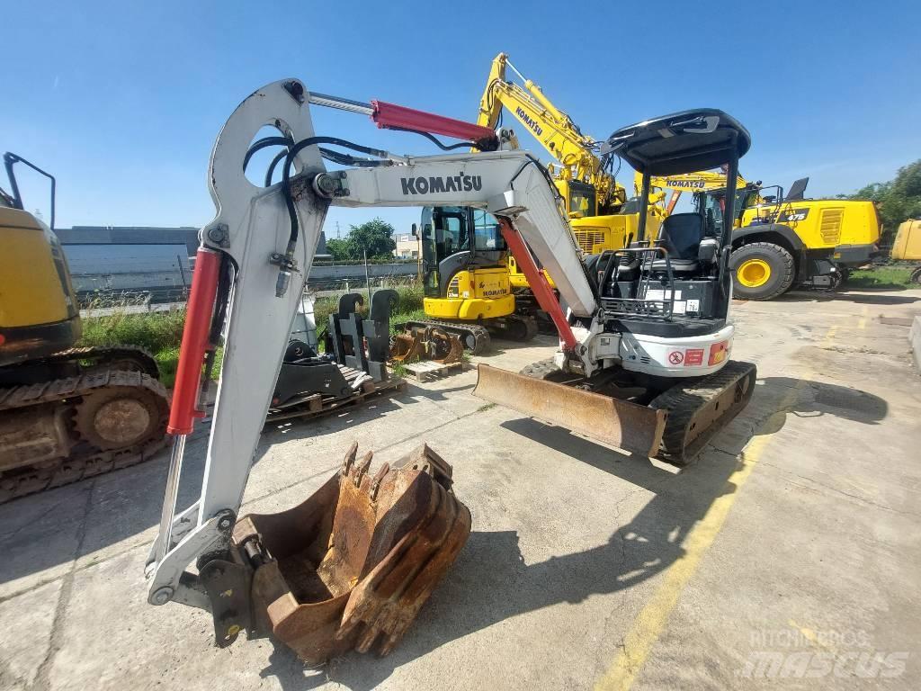 Komatsu PC27R-2 Mini bageri <7t