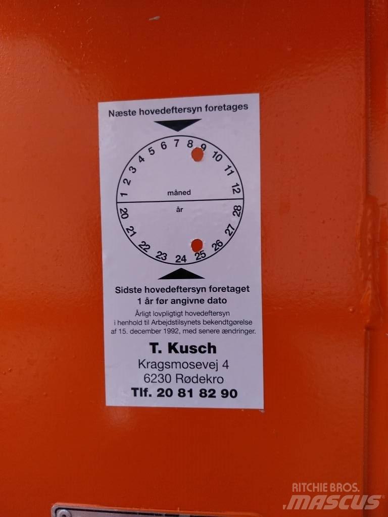 JLG 1230 ES Vertikalne radne podizne platforme
