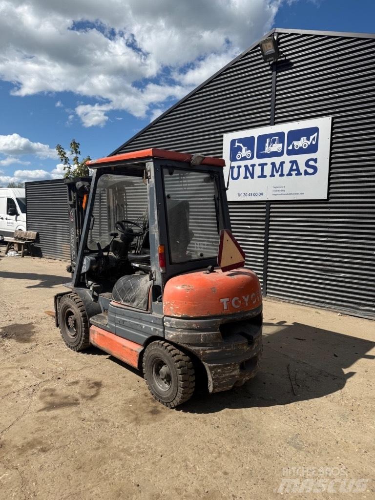 Toyota FD 25 Dizelski viličari