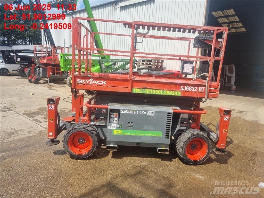 SkyJack SJ 6832 RT Škaraste platforme