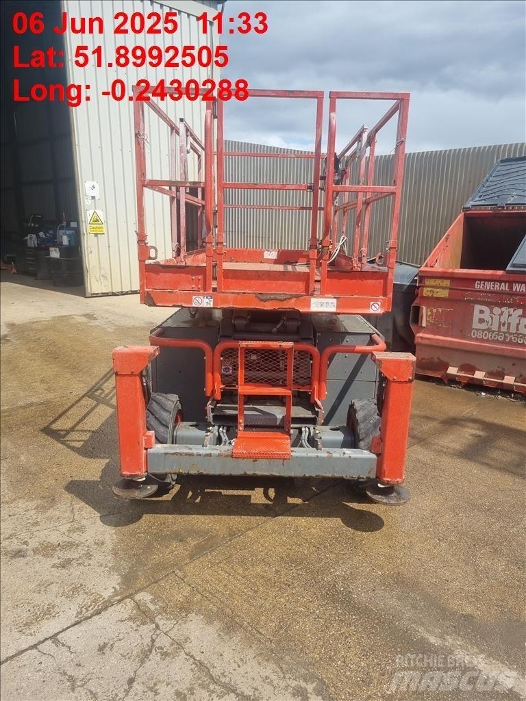 SkyJack SJ 6832 RT Škaraste platforme