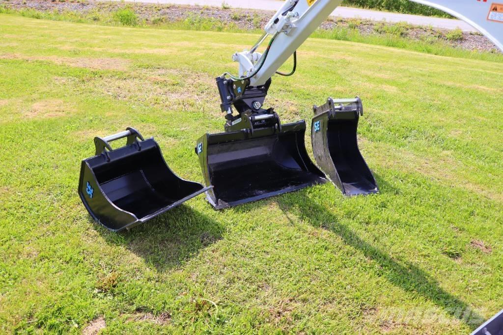 Takeuchi TB210R Mini bageri <7t