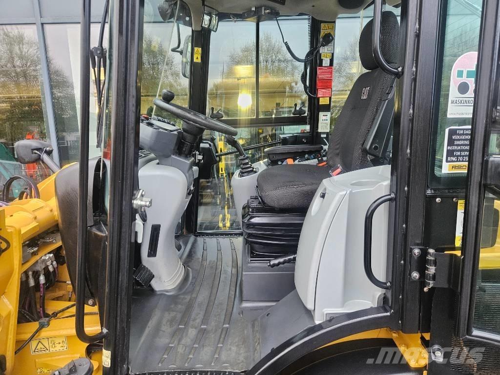 CAT 908m Utovarivači na kotačima