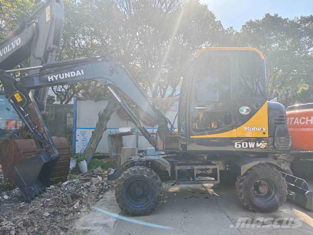 Hyundai 60 W VS Mini bageri <7t