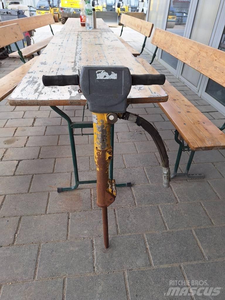 Atlas Copco LH 180 Čekići