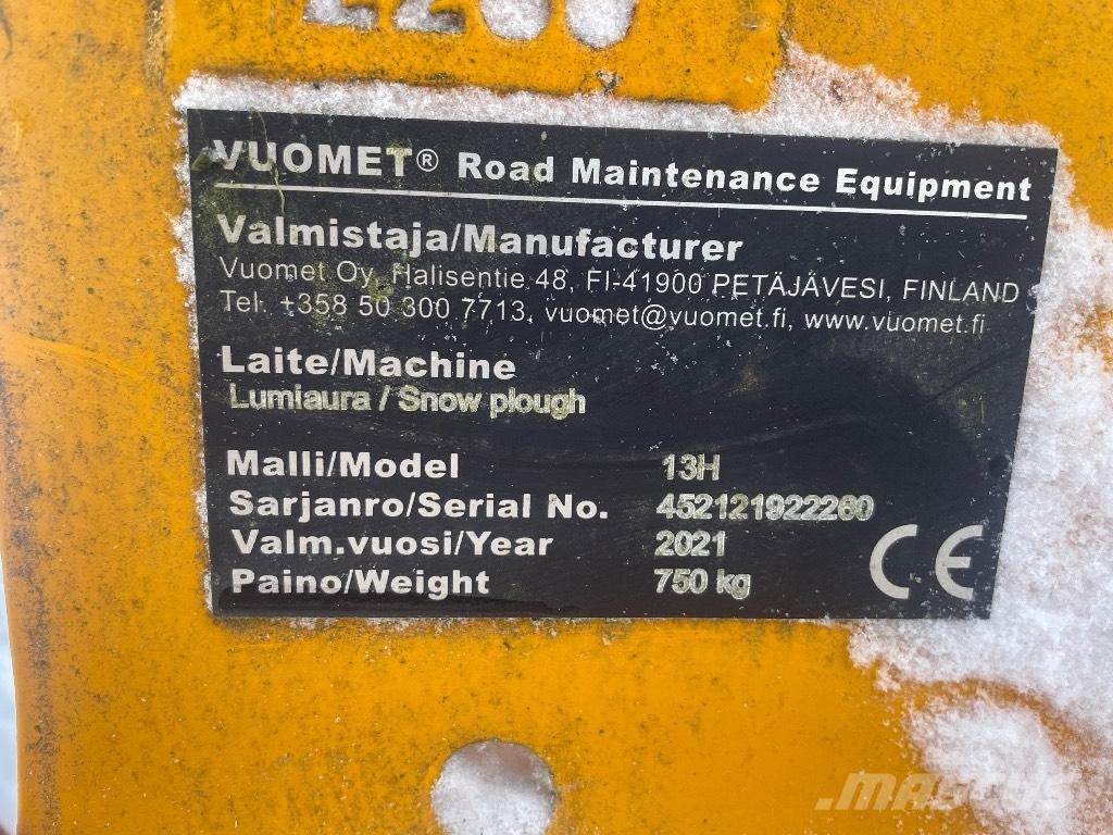  Vuomet 13 H Lumiaura Sniježne daske i  plugovi