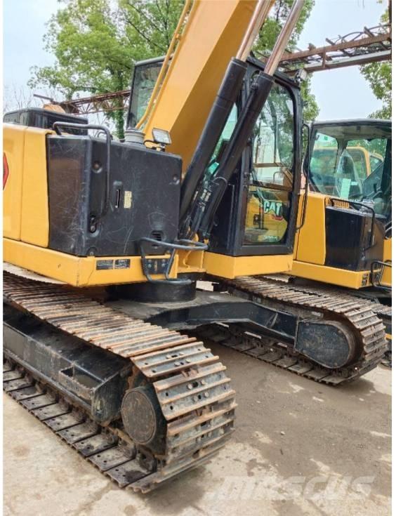 CAT 310 Bageri gusjeničari