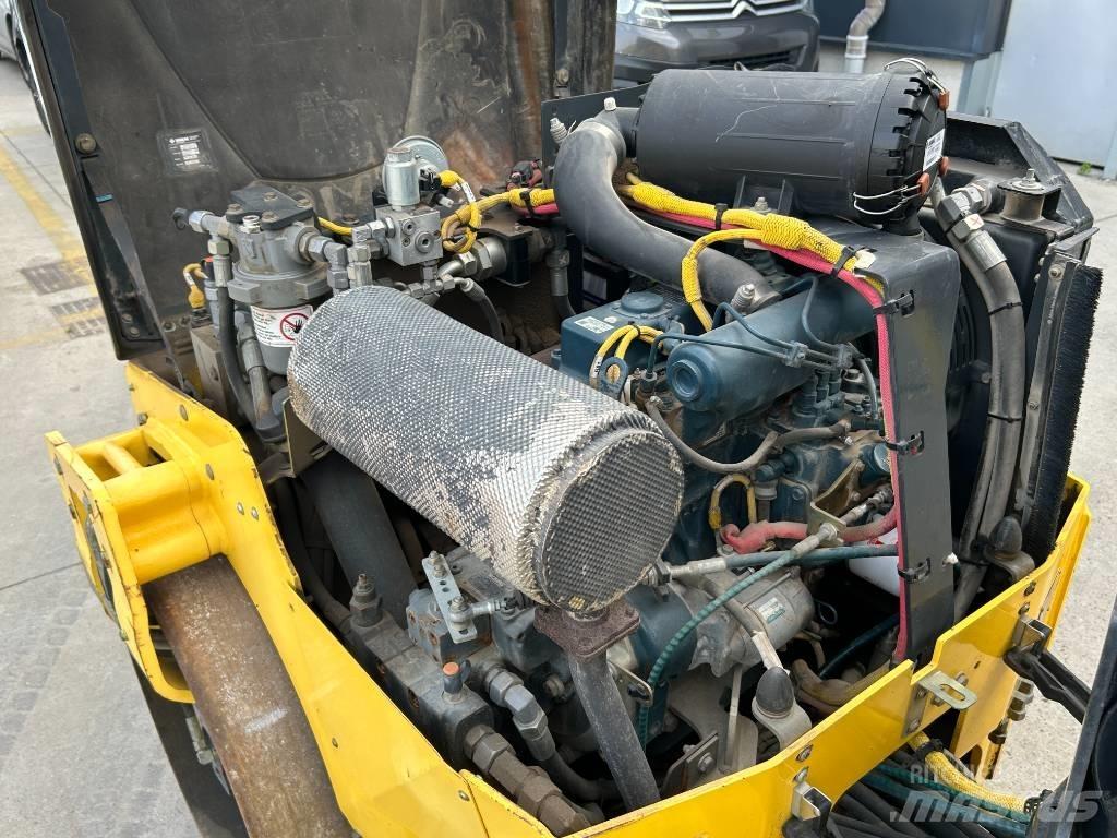 Bomag BW 120 AD-5 Valjci sa dvojnim bubnjem