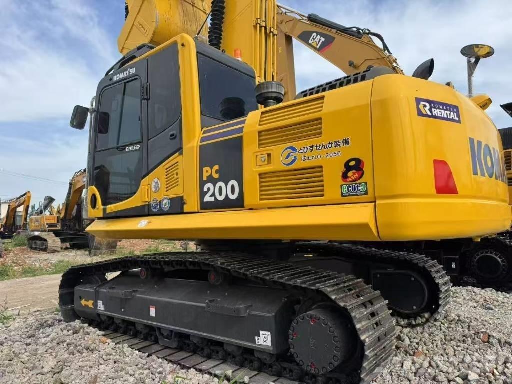 Komatsu 200-8 Bageri gusjeničari