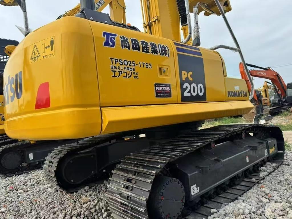 Komatsu 200-8 Bageri gusjeničari