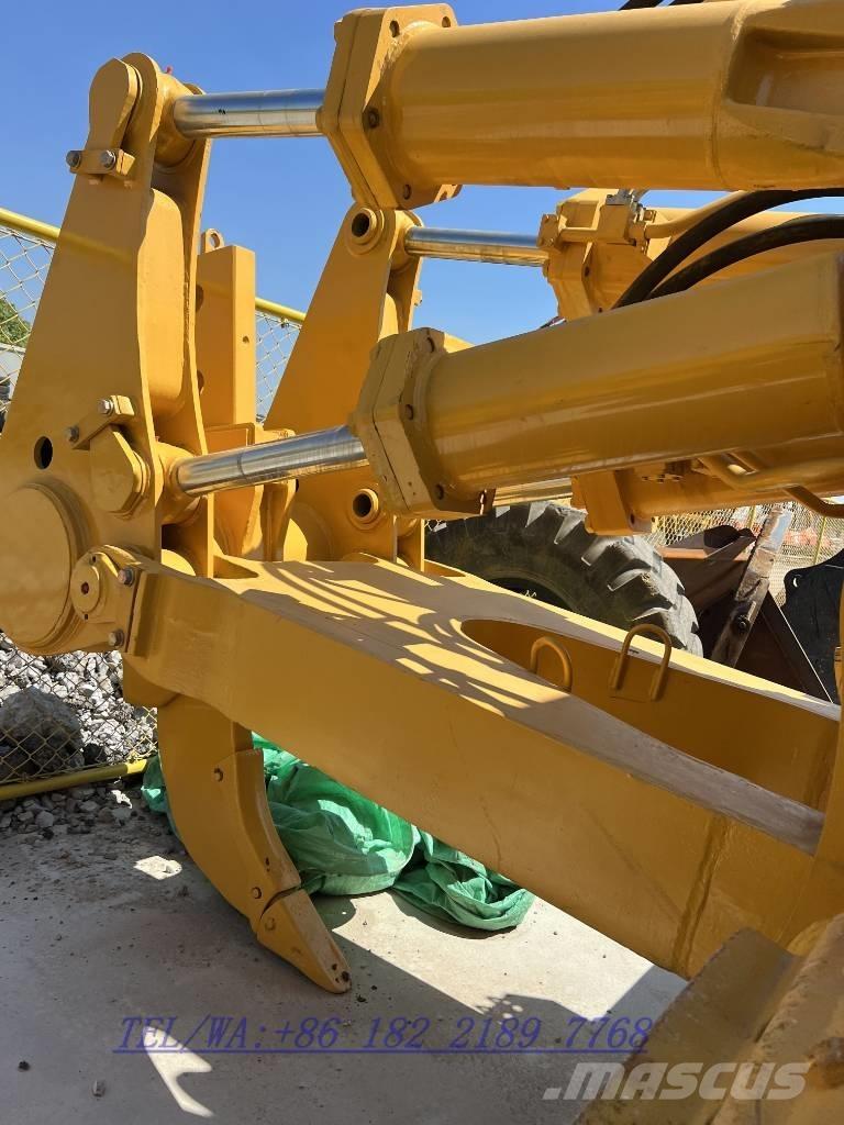 Shantui SD32 Buldožeri gusjeničari