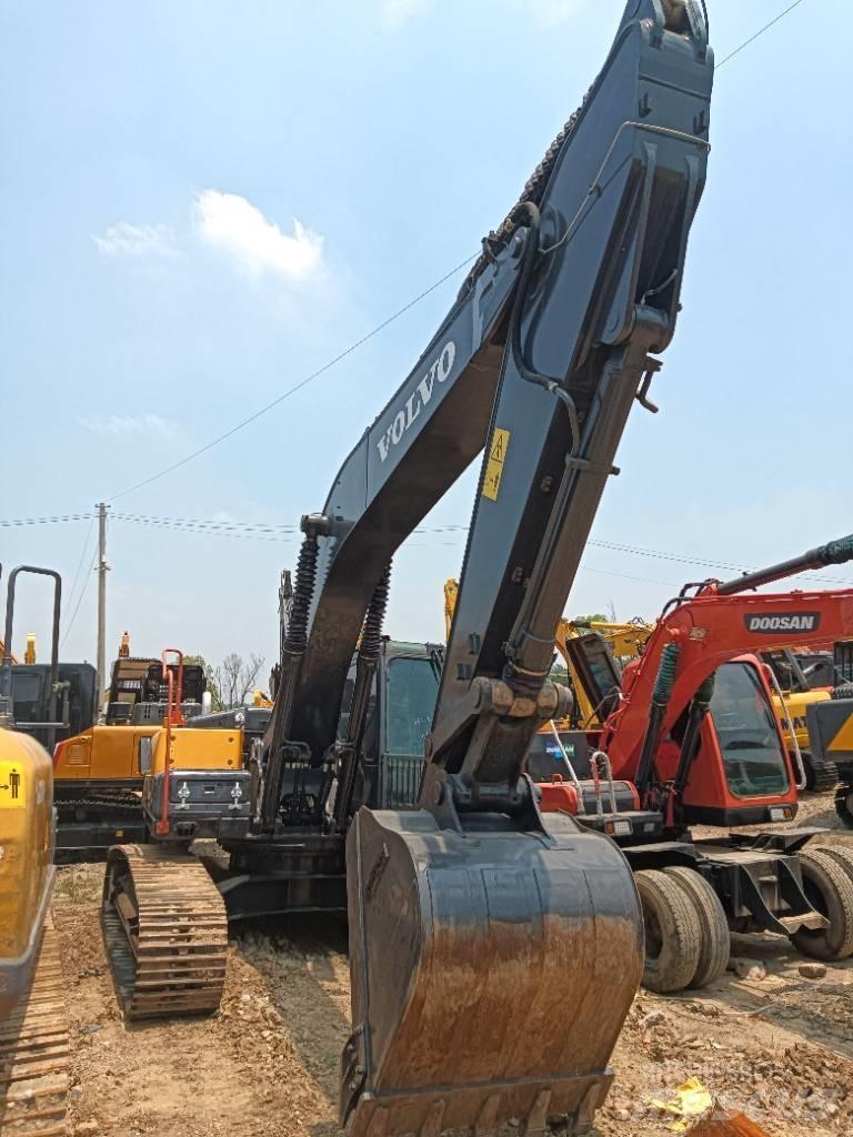 Volvo EC 240 Bageri gusjeničari