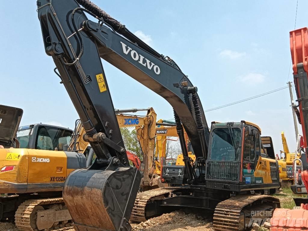 Volvo EC 240 Bageri gusjeničari