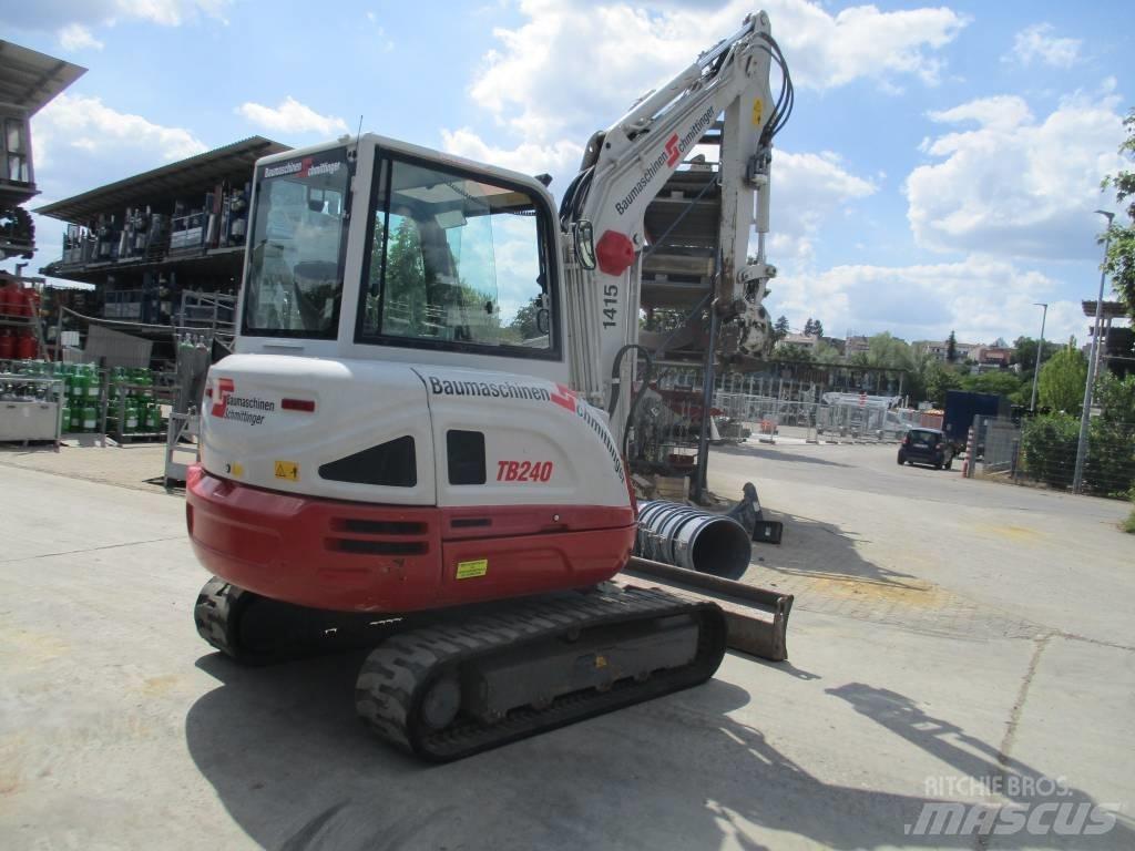 Takeuchi TB240 Mini bageri <7t