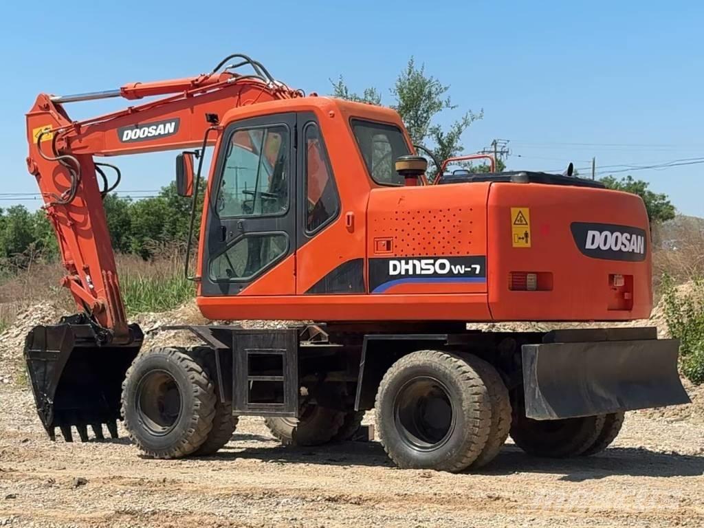 Doosan DH150 W-7 Bageri na kotačima