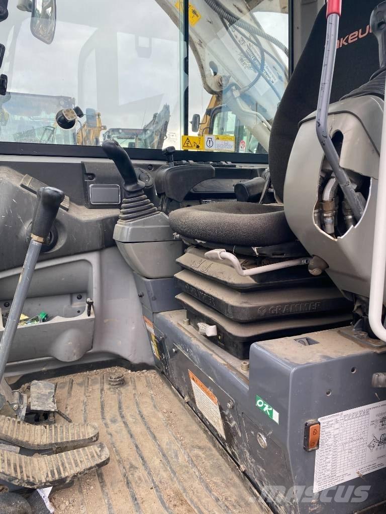 Takeuchi TB 240 Mini bageri <7t