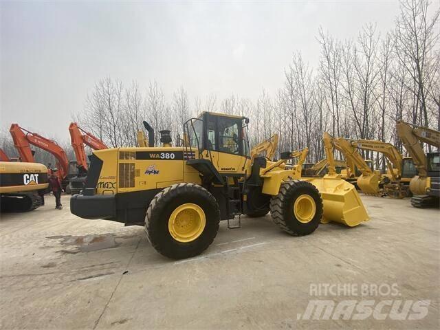 Komatsu WA380 Utovarivači na kotačima