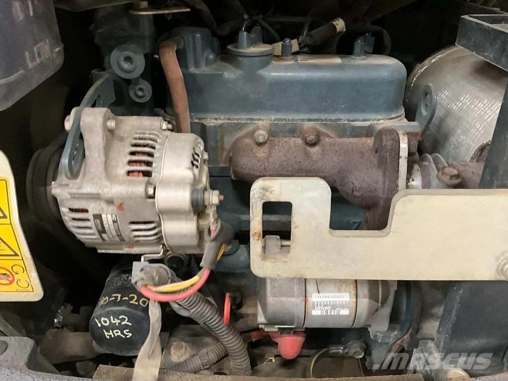 Kubota KX 015-4 Mini bageri <7t