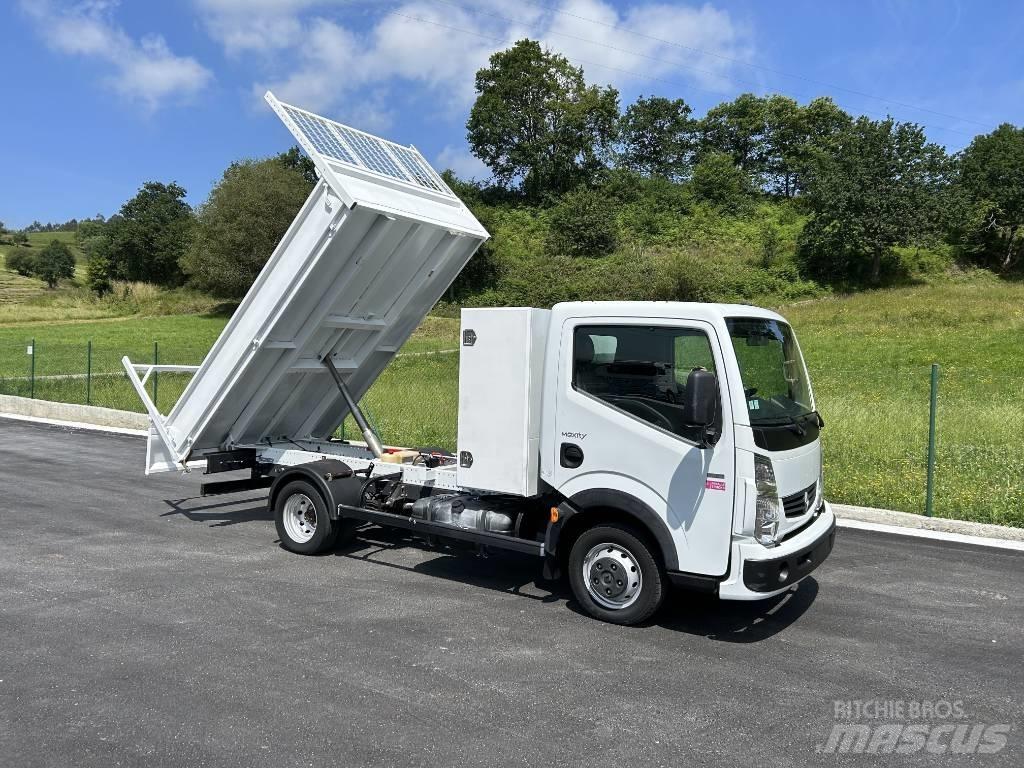 Renault Maxity Kiperi
