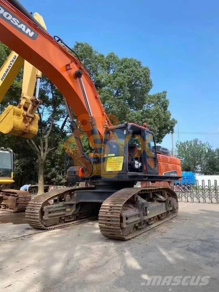 Doosan DX530 LC Bageri gusjeničari